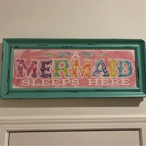 Super Cute “A Mermaid Sleeps Here” Sign!